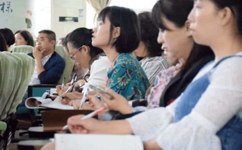 書香浸潤東坡，專業點亮未來——第三期“點燈人”兒童閱讀種子教師線下培訓圓滿收官